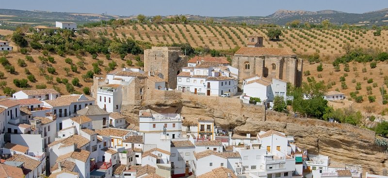 Setenil de las Bodegas - andaluzyjska miejscowość w prowincji Kadyks w Hiszpanii