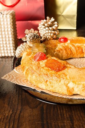 Roscón de Reyes - przepis na ciasto na Święto Trzech Króli