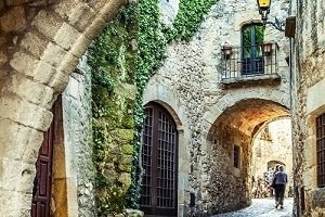 Pals - średniowieczne miasteczko na Costa Brava w Hiszpanii