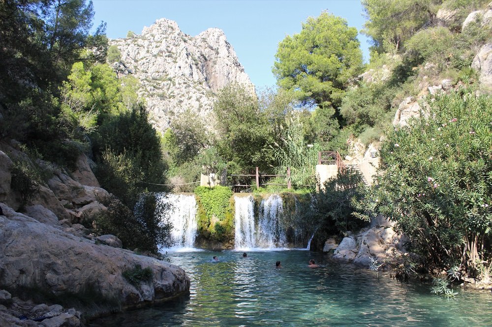 Fuentes del Algar - baseny i wodospady na Costa Blanca