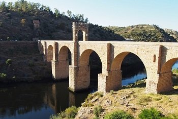 Most rzymski w Alcántara w Hiszpanii (Estremadura)