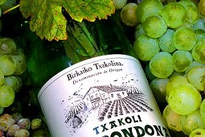 Txakoli - wino hiszpańskie z Kraju Basków